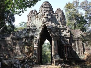 cambodia tours angkor thom temple