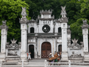 jang tours vietnam chua quan thanh