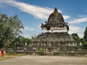 laos tours wat visoun 1